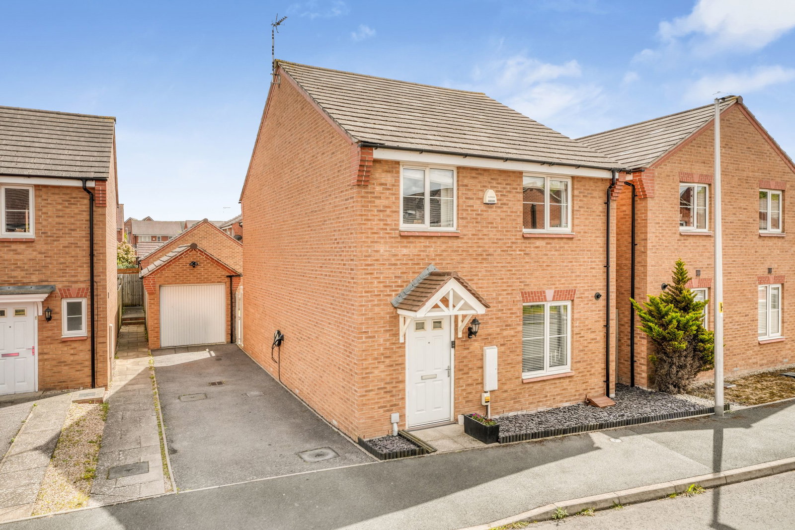 Detached House in Rugby