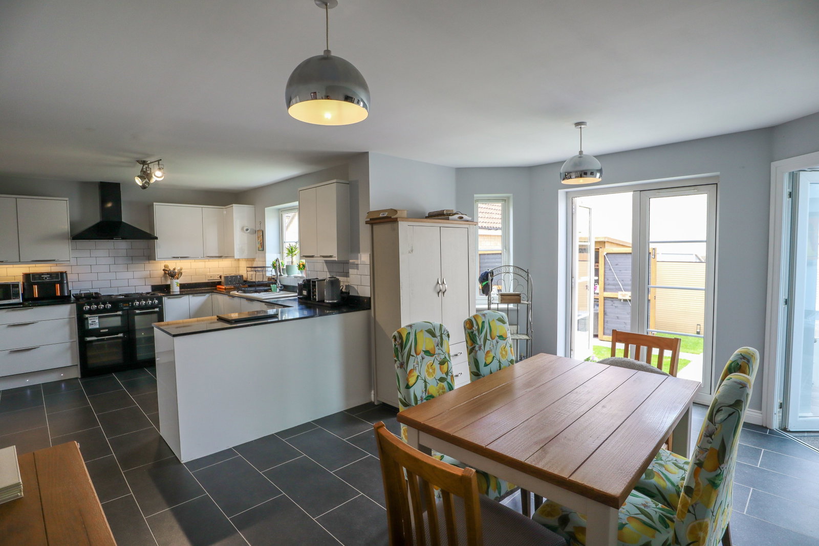 Detached House in Calne