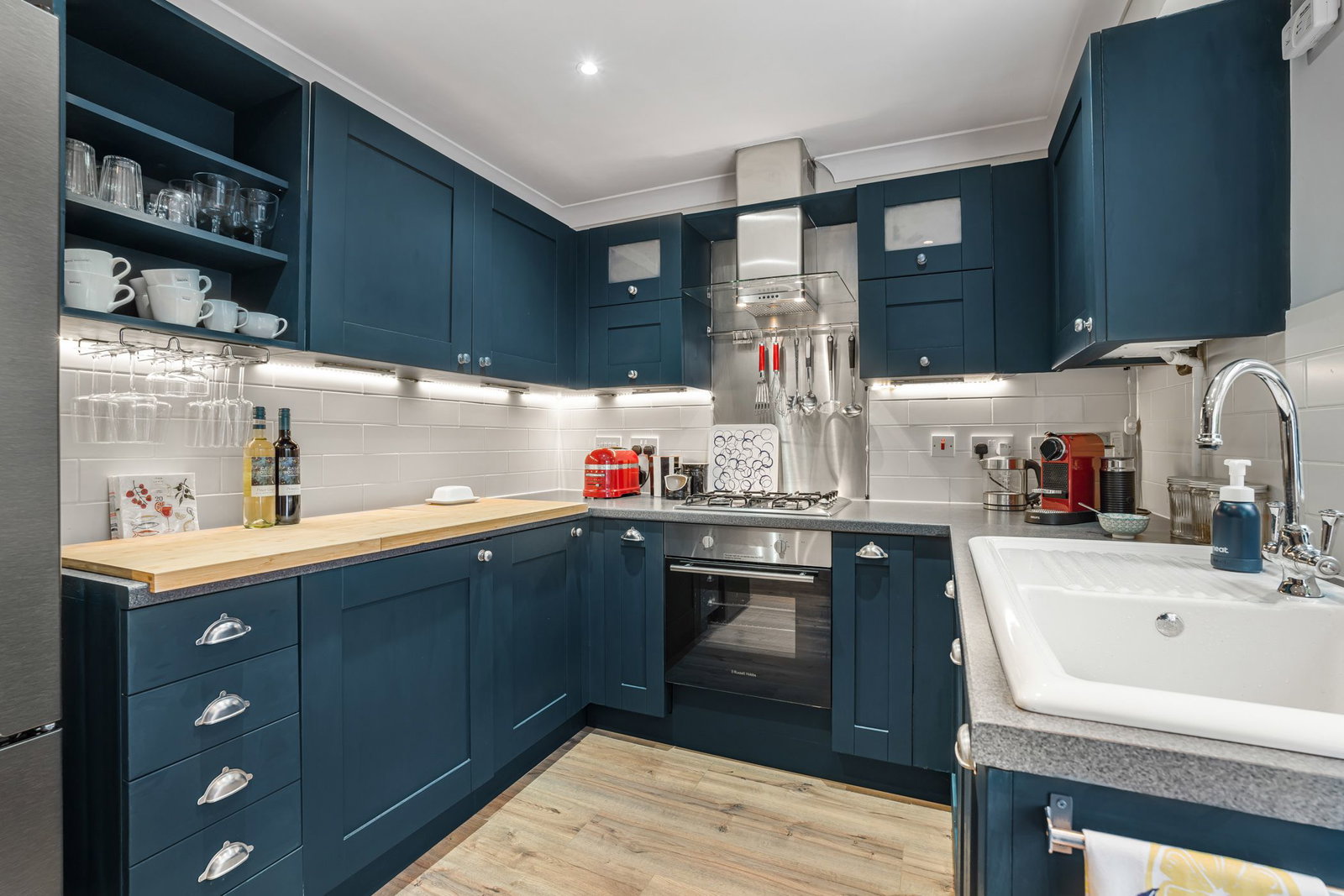 Terraced House for sale in Cheltenham, Brookbank Close, Cheltenham, GL50 3NN