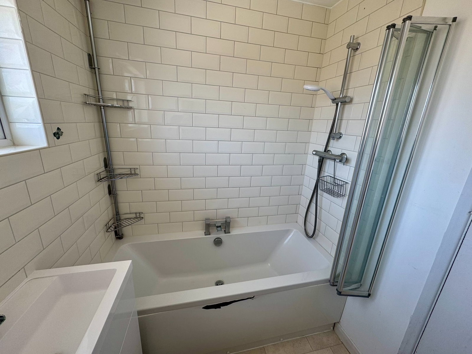 Semi Detached House in Ashford