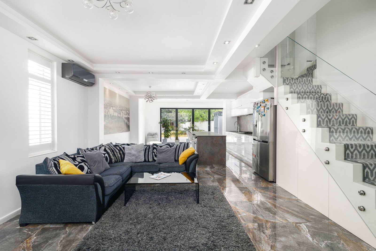 Detached House in Feltham
