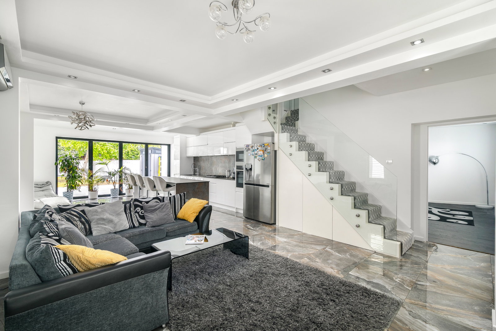 Detached House in Feltham