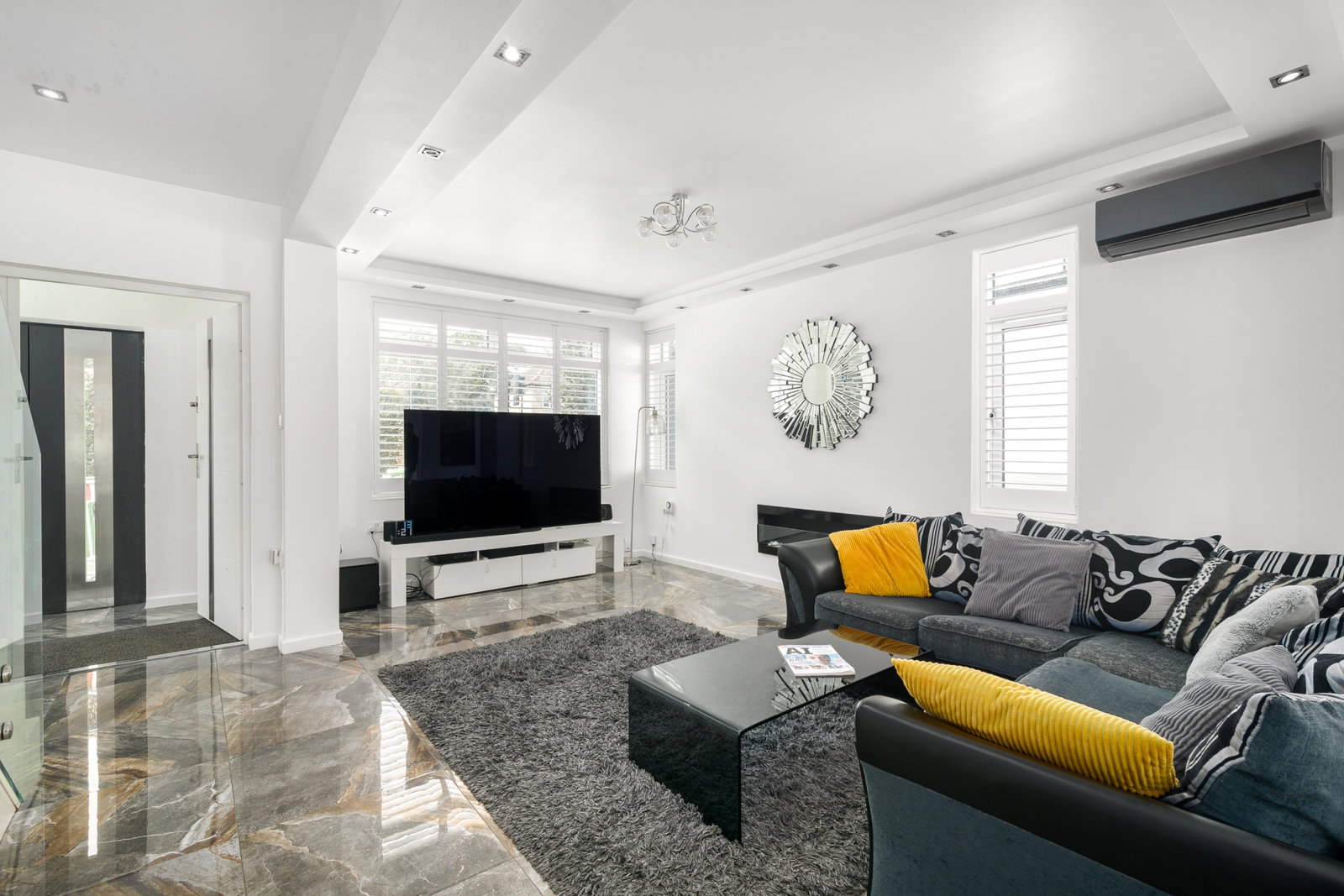 Detached House in Feltham