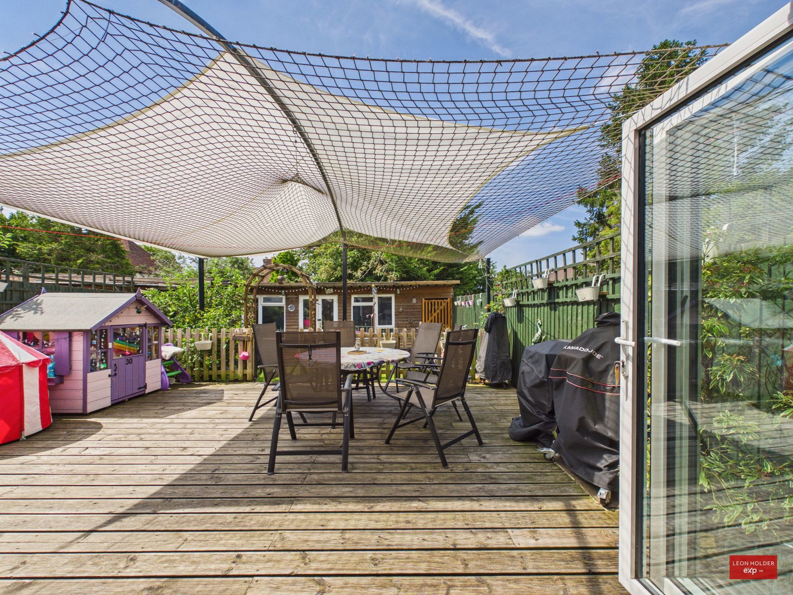 Semi Detached House in Cheltenham