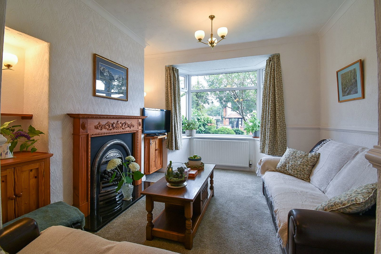 Semi Detached House in Bolton