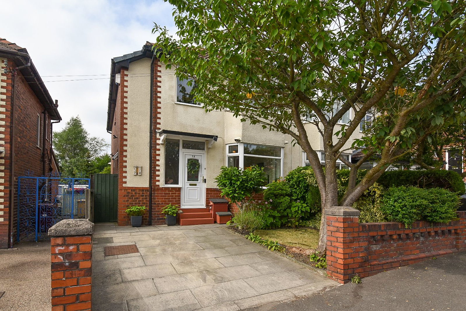 Semi Detached House in Bolton