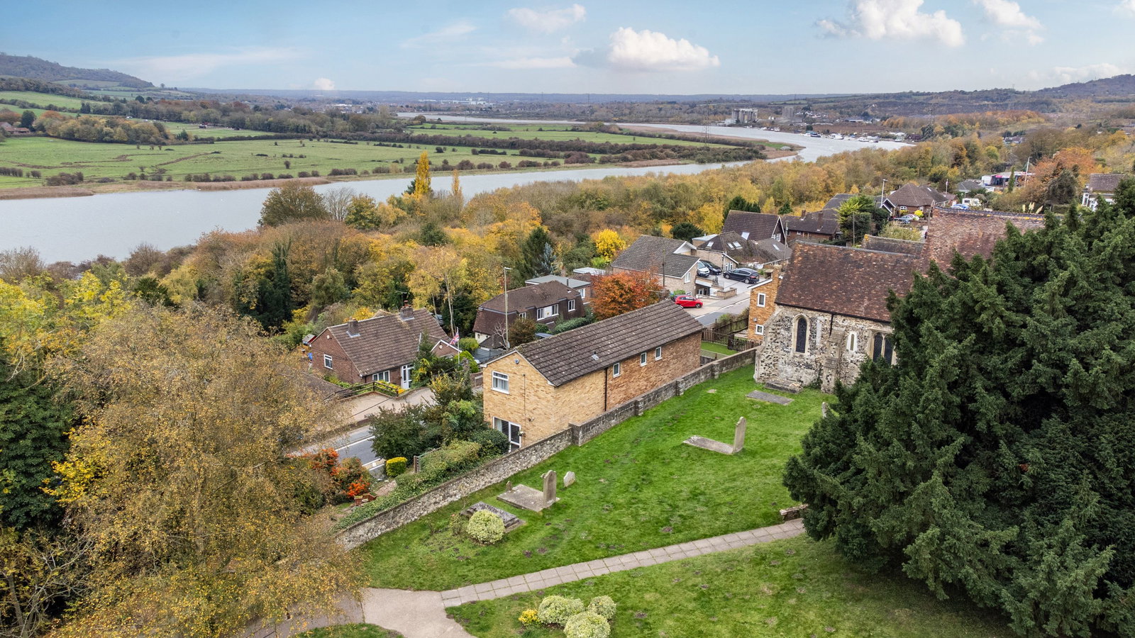 Detached House in Rochester