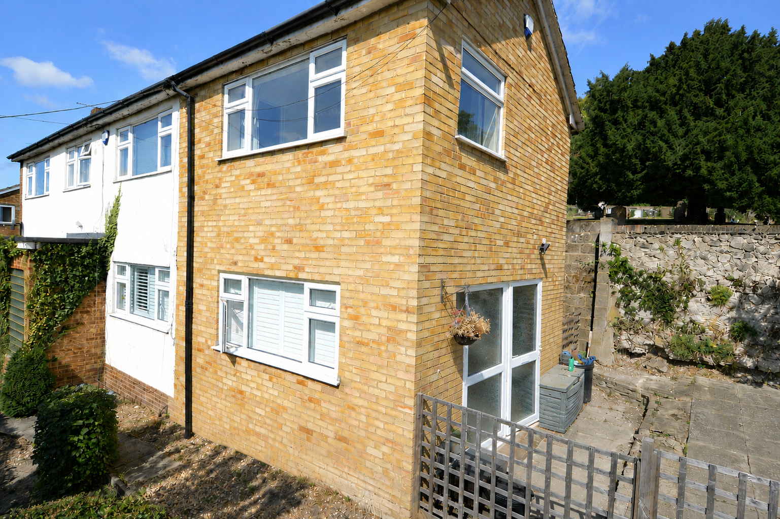 Detached House in Rochester