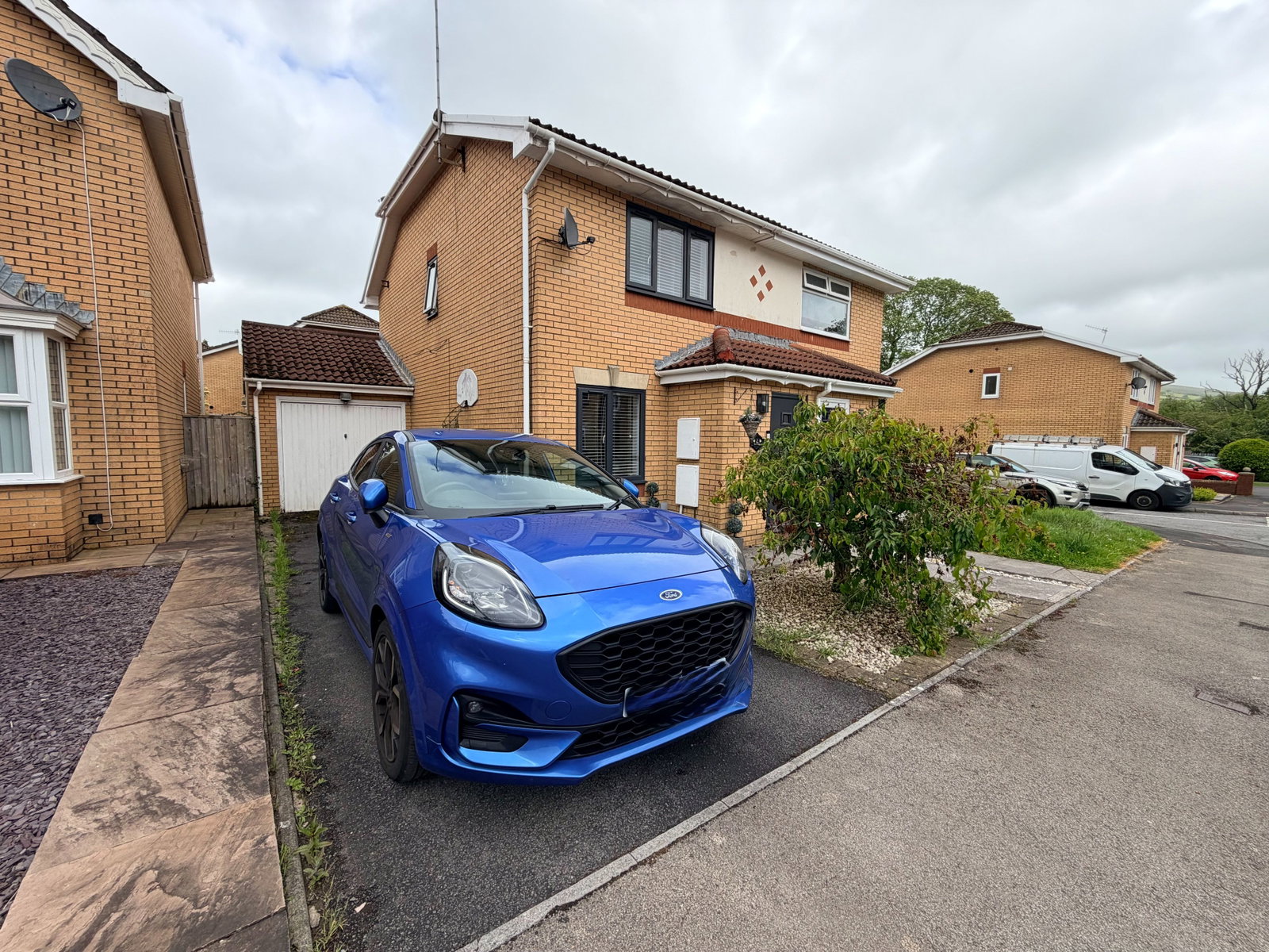 Semi Detached House in Llangynwyd