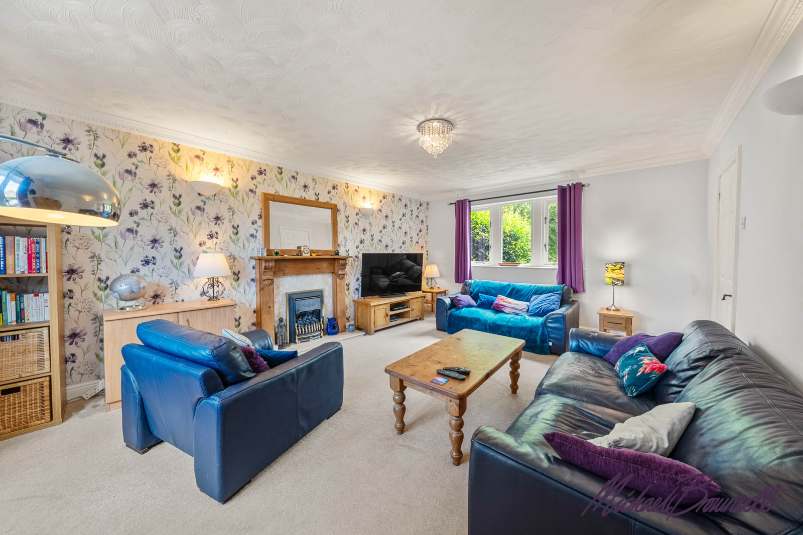 Detached House in Bradford