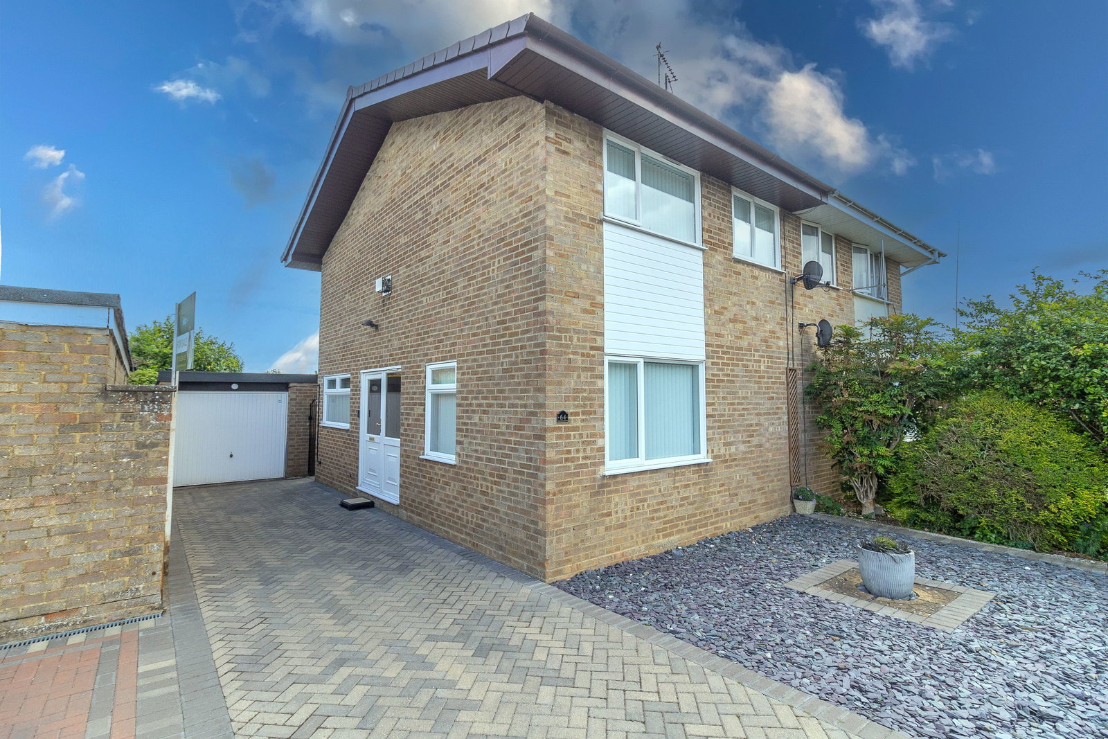 Semi Detached House in Towcester