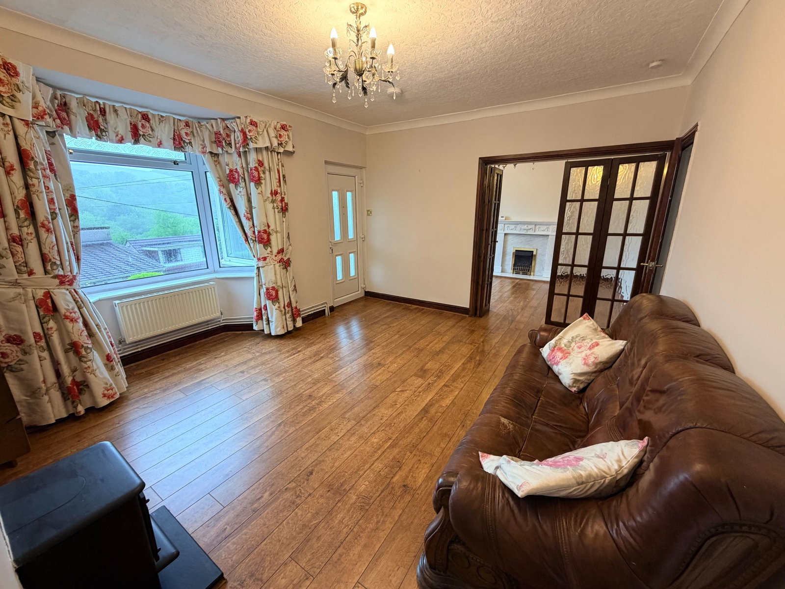 Bungalow in Cwmfelin