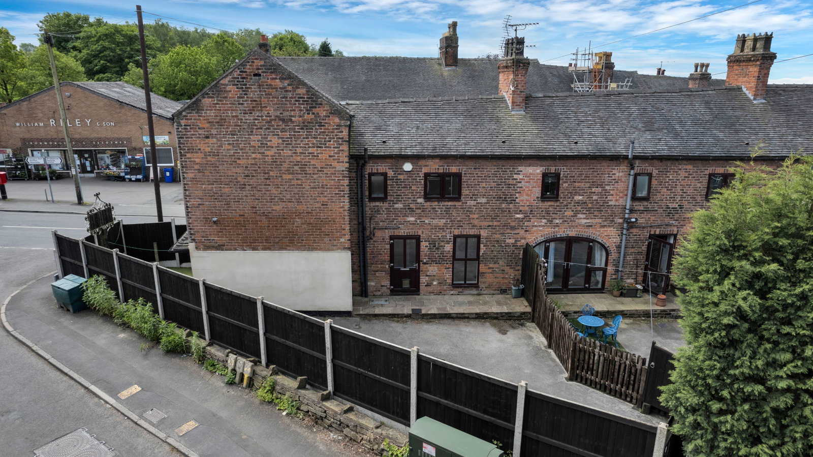 Semi Detached House in Stoke-on-trent