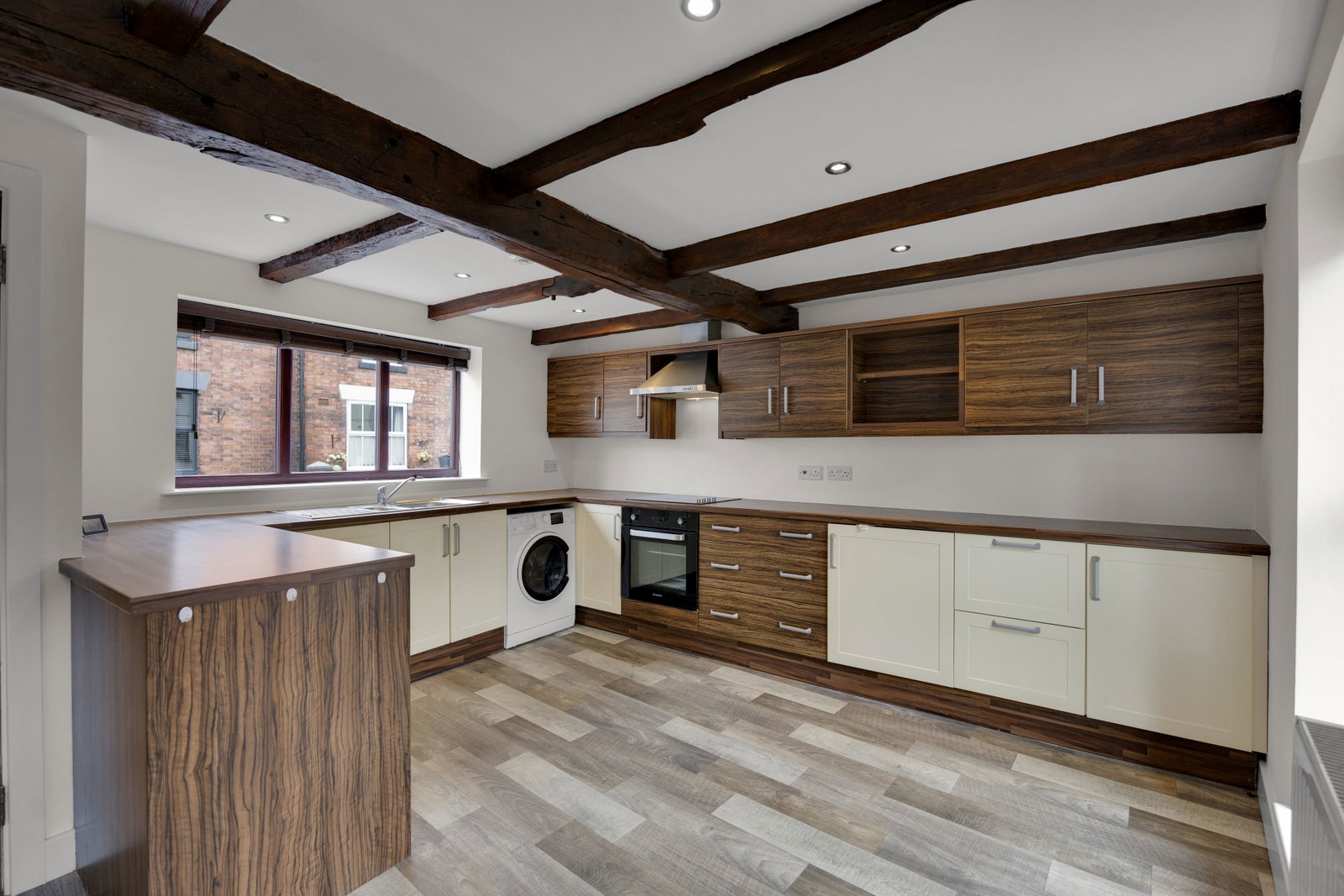 Semi Detached House in Stoke-on-trent