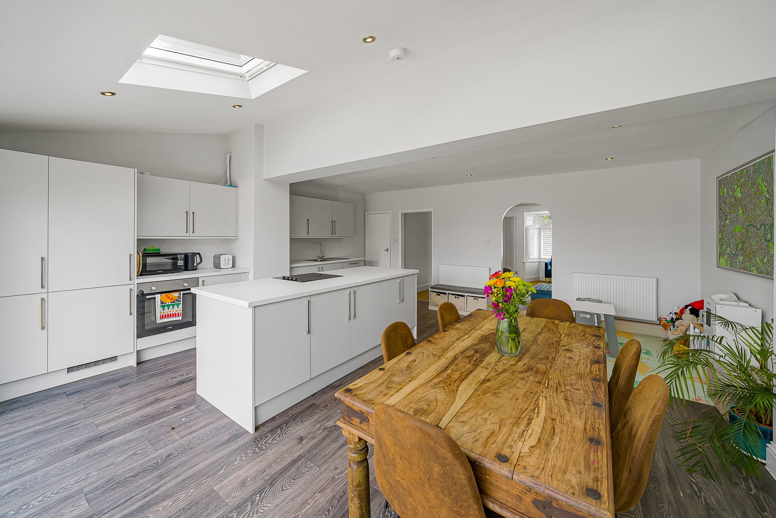 Terraced House for sale in Hemel Hempstead, Seymour Crescent, Adeyfield, Hemel Hempstead, HP2, 1061 m²