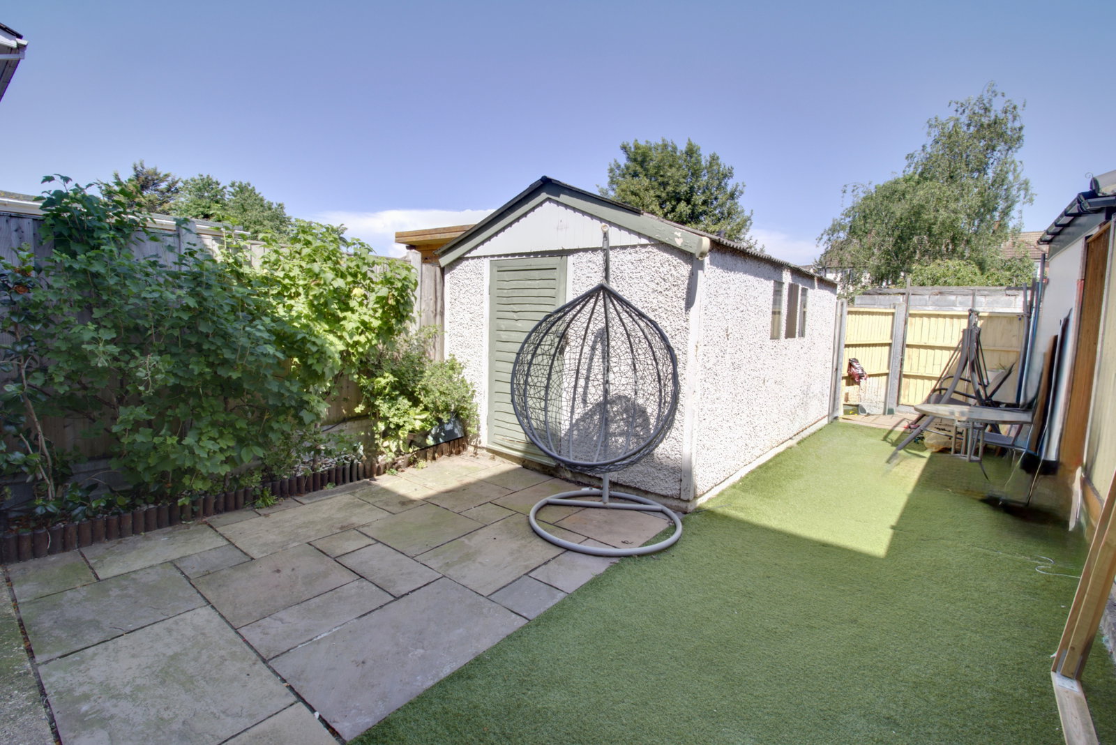 Terraced House in Romford