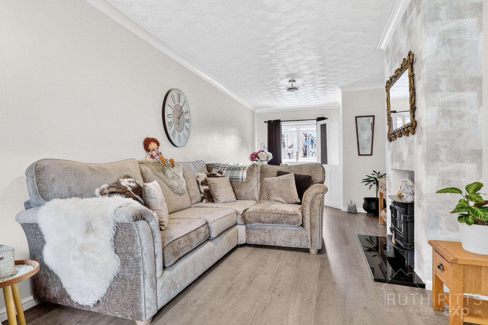 Semi Detached House in Castleford