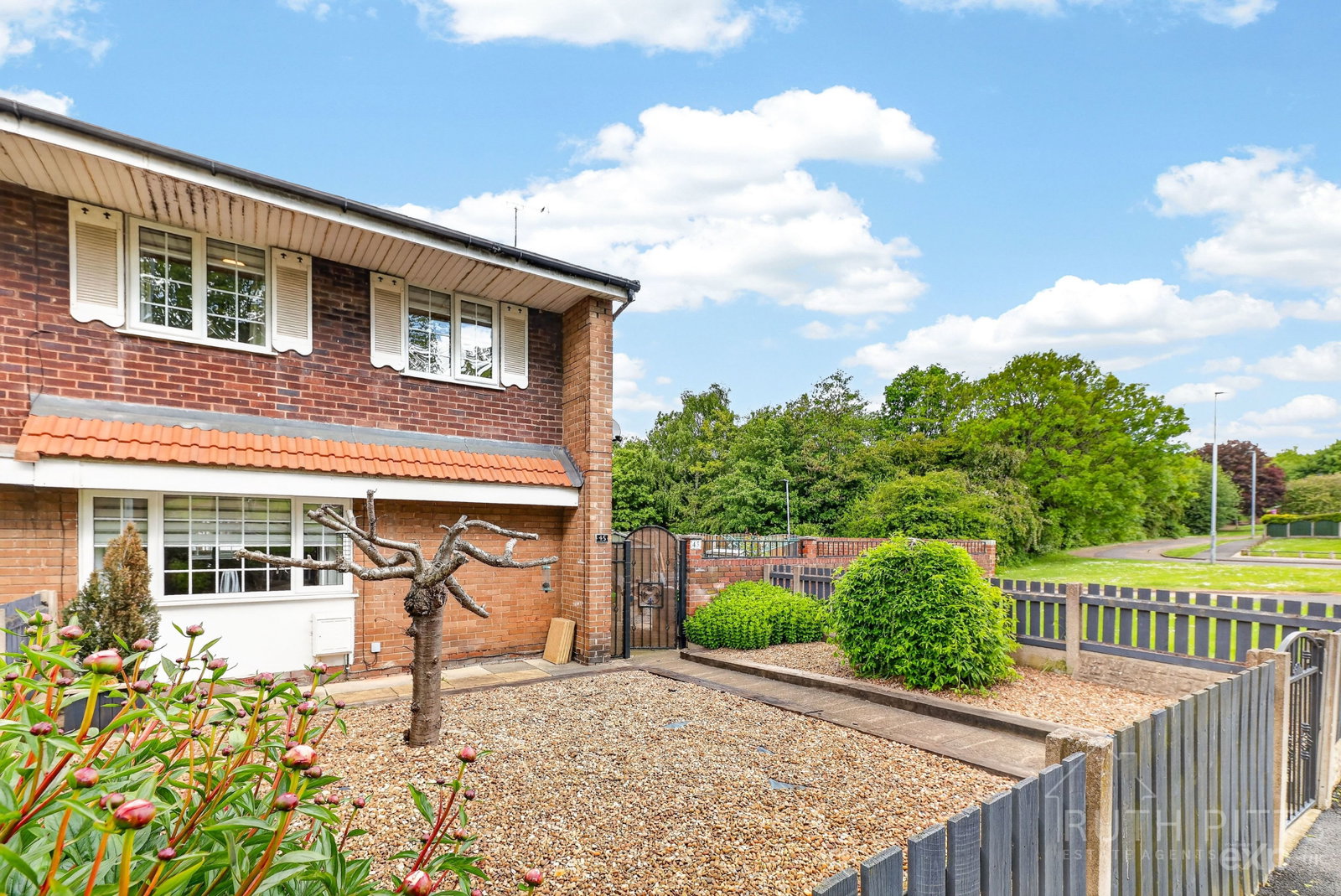 Semi Detached House in Castleford