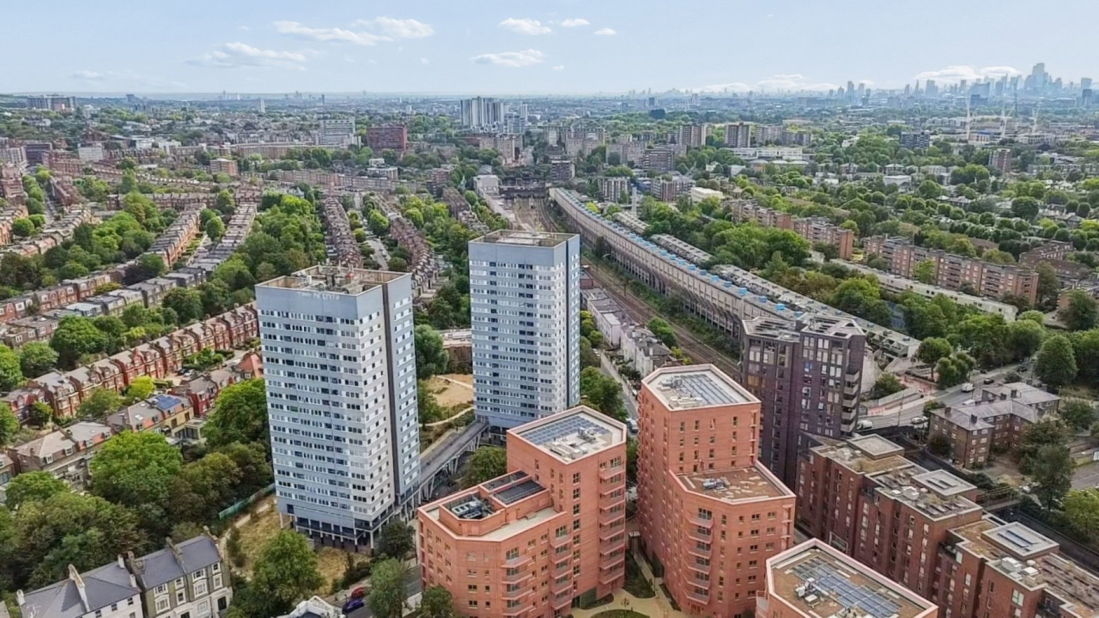 Flat for sale in London, Priory Road, London, NW6 4SG, 874 m²