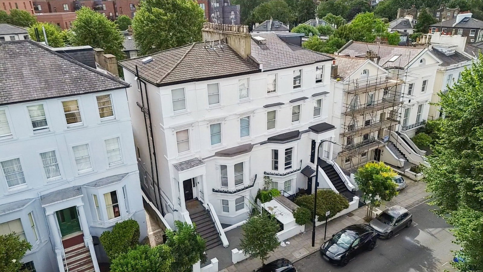 Flat for sale in London, Priory Road, London, NW6 4SG, 874 m²