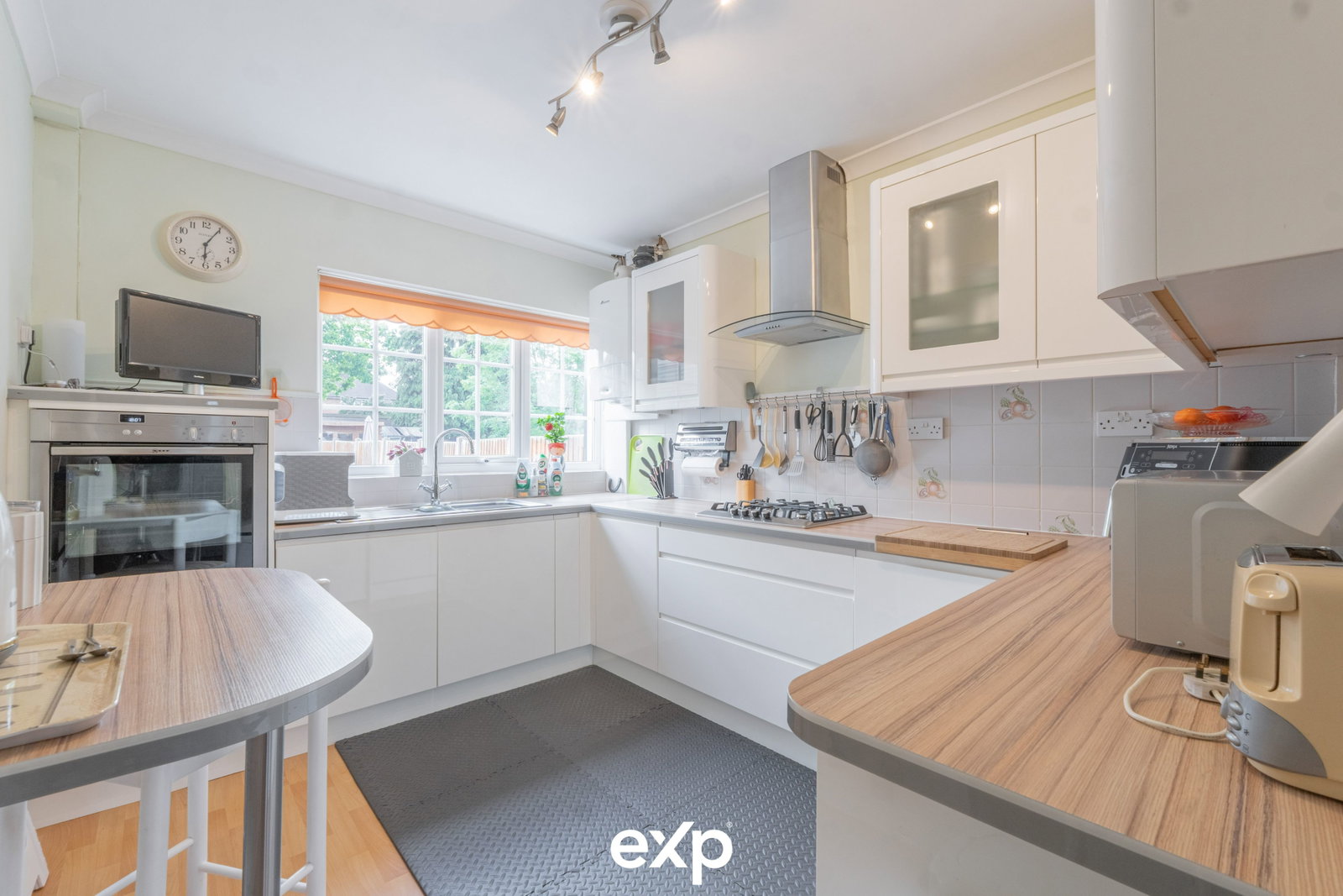 Semi Detached House in Solihull