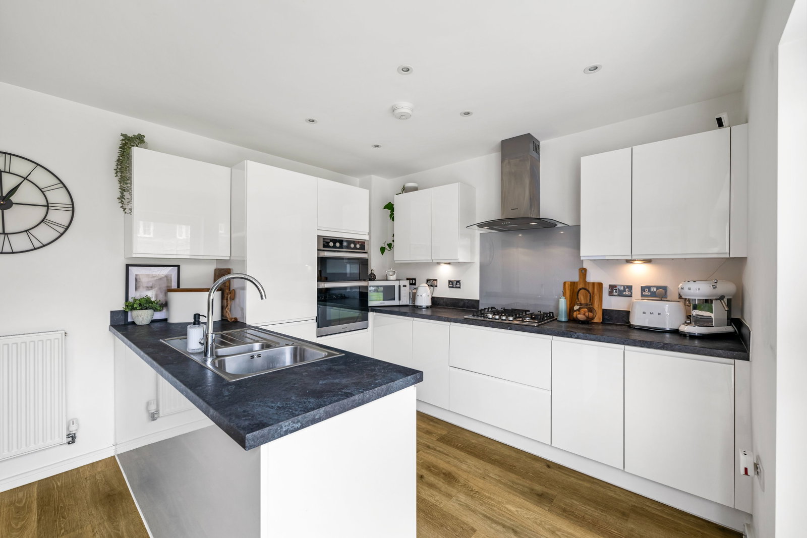 Detached House in Witham St Hughs