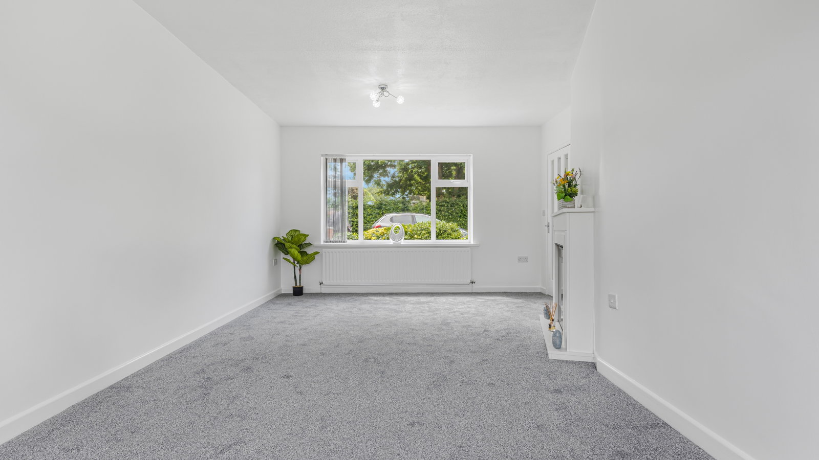 Semi Detached House in Tamworth
