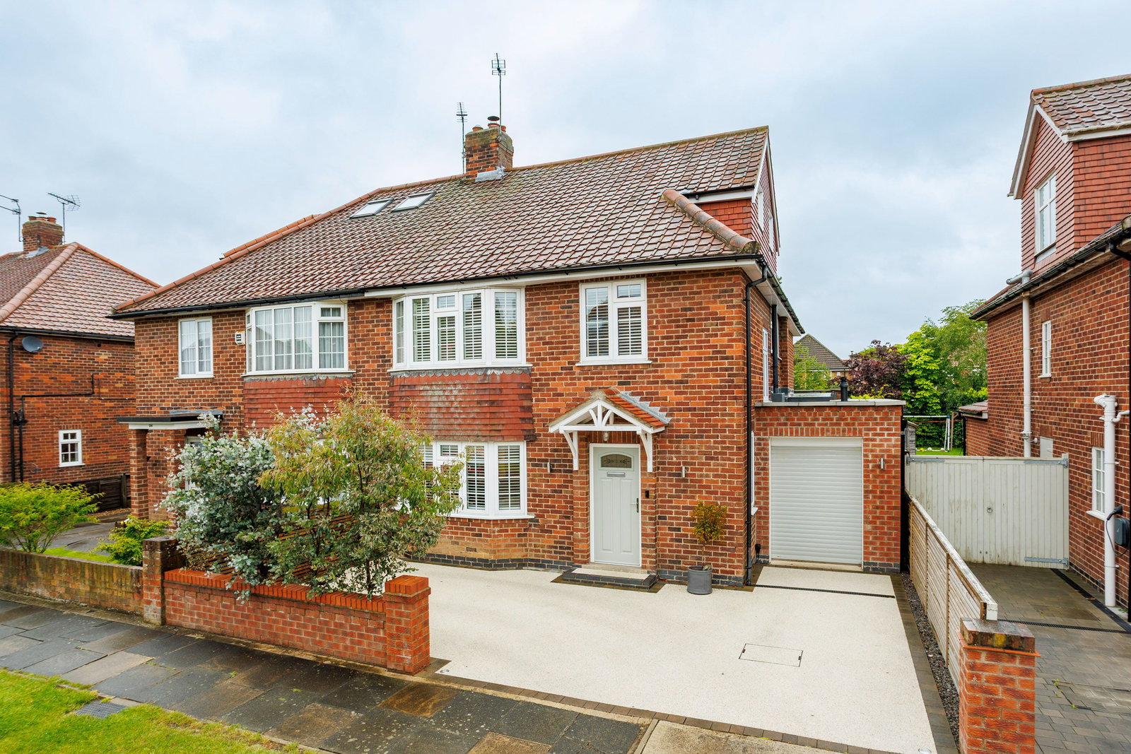 Semi Detached House in York