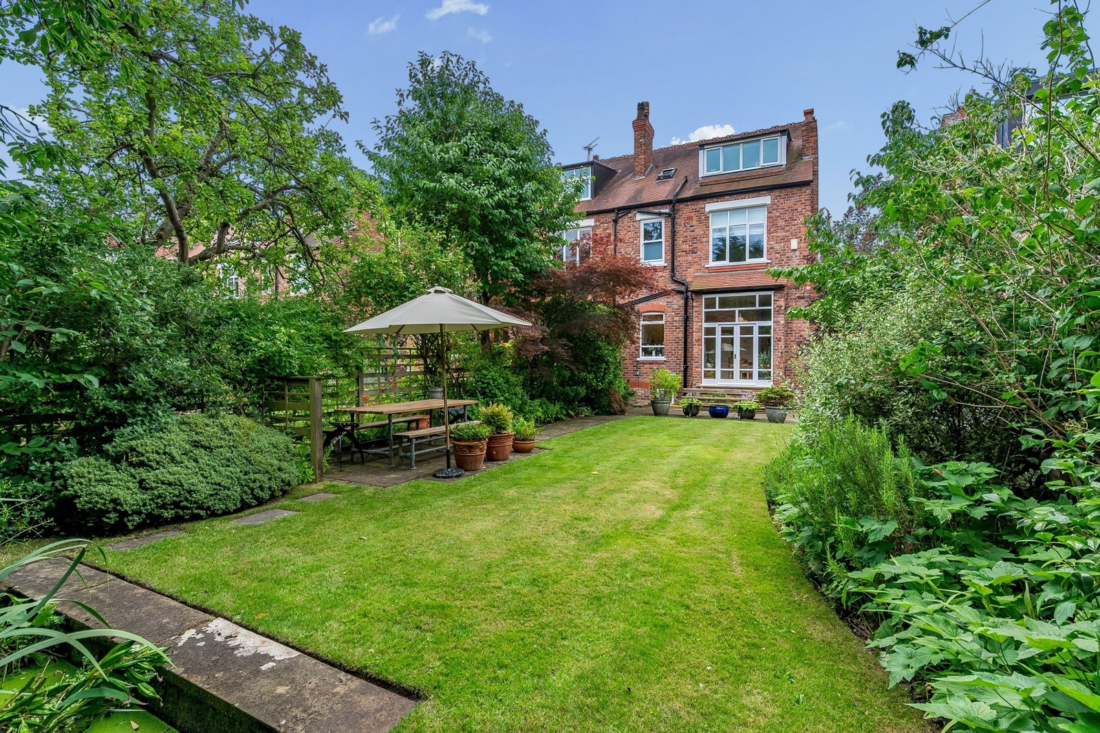 Semi Detached House in Manchester