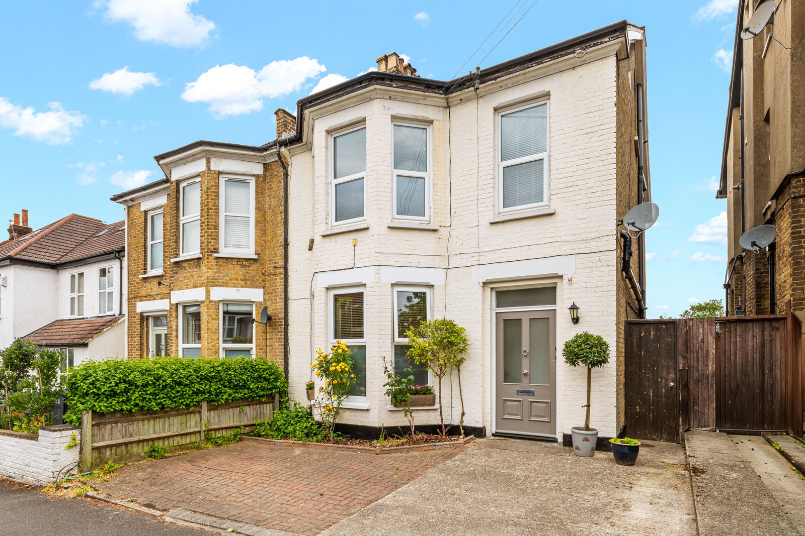 Flat in South Croydon