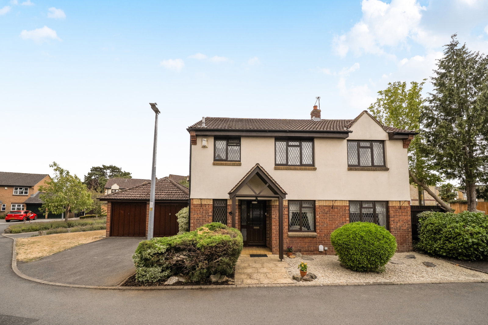 Detached House for sale in Chippenham, Hazel Copse, Chippenham