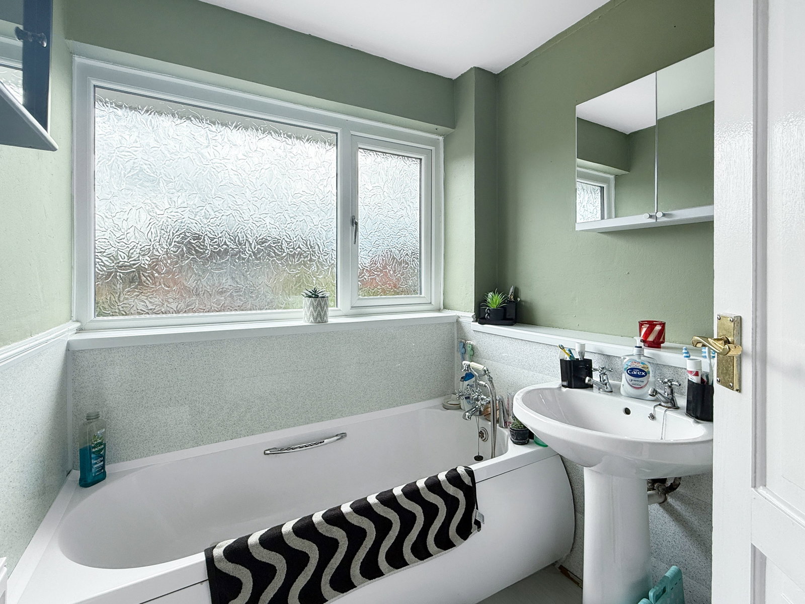 Semi Detached House in Telford