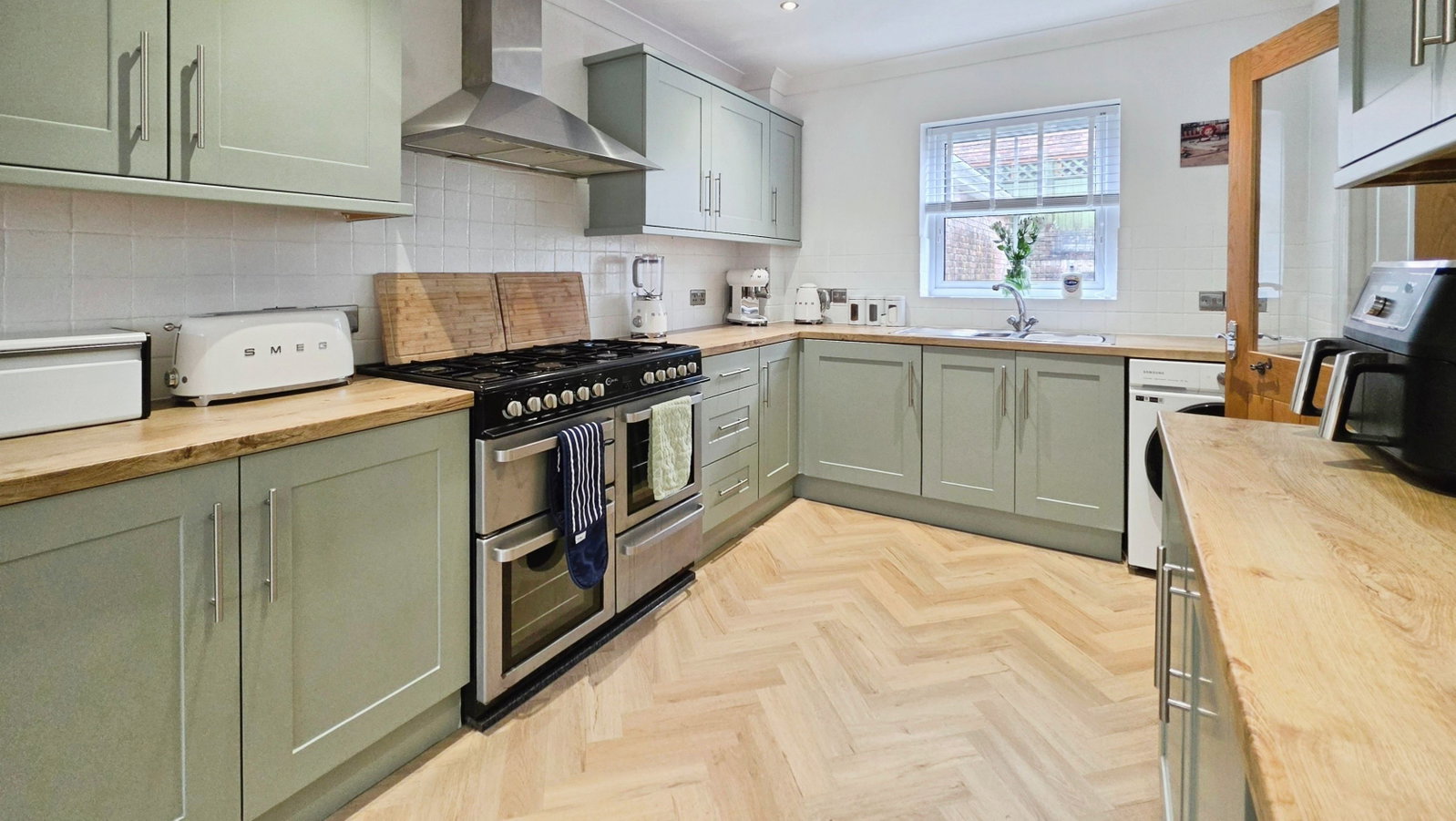 Detached House in Bridgend 4