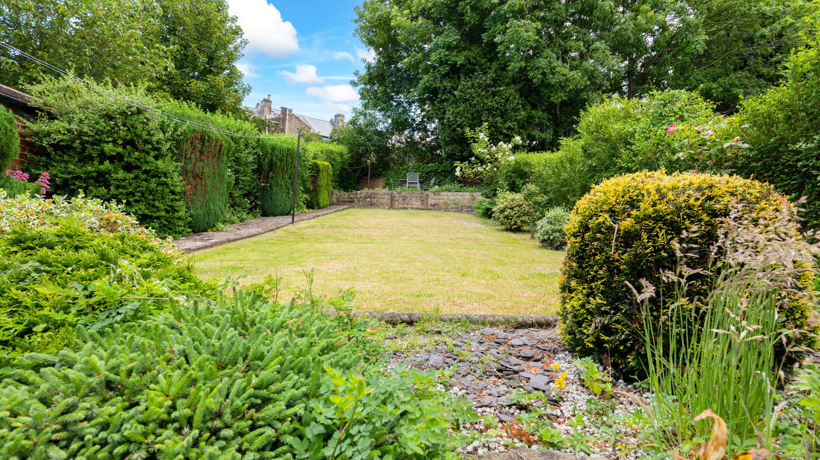 Semi Detached House in Sheffield