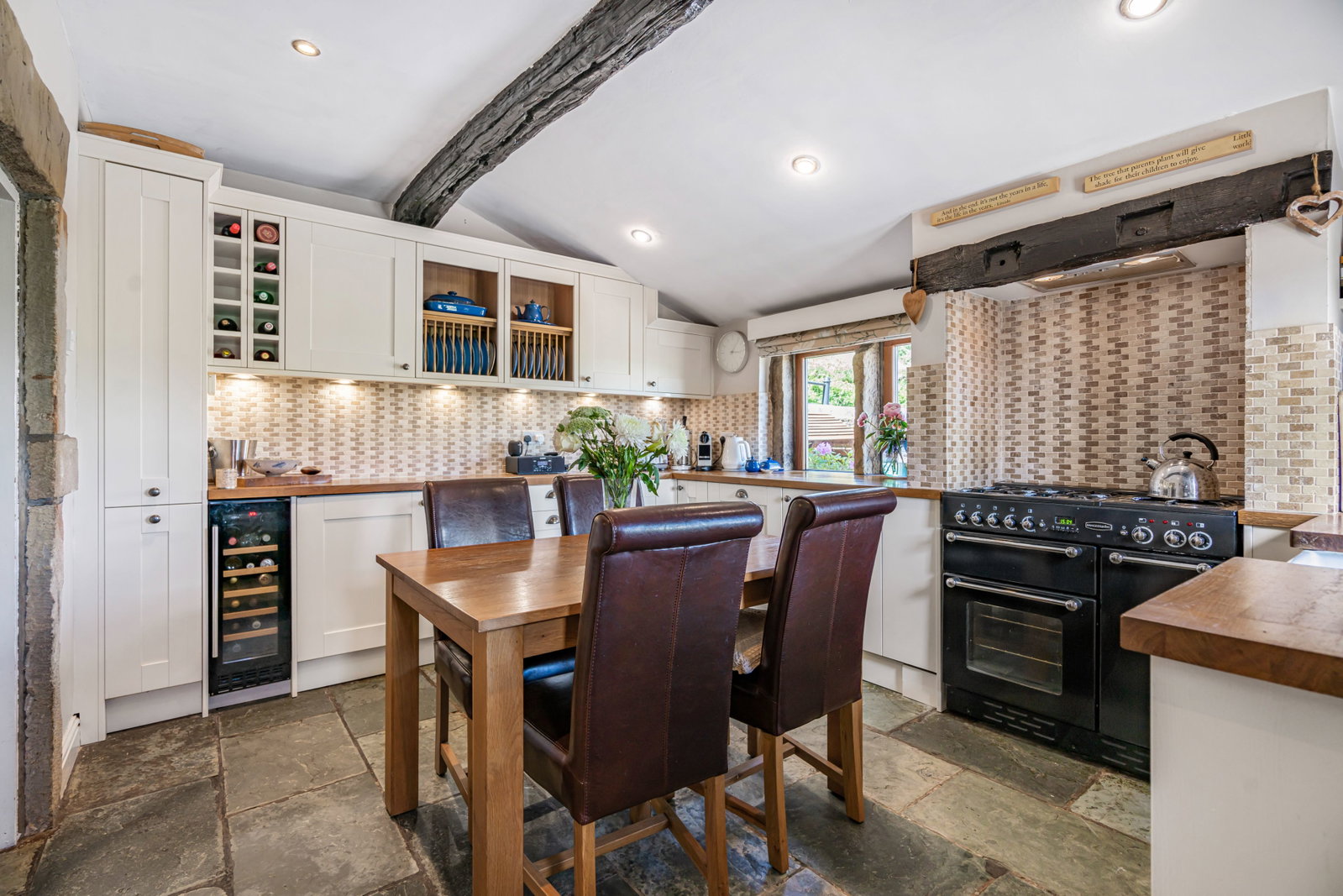 Semi Detached House in Halifax