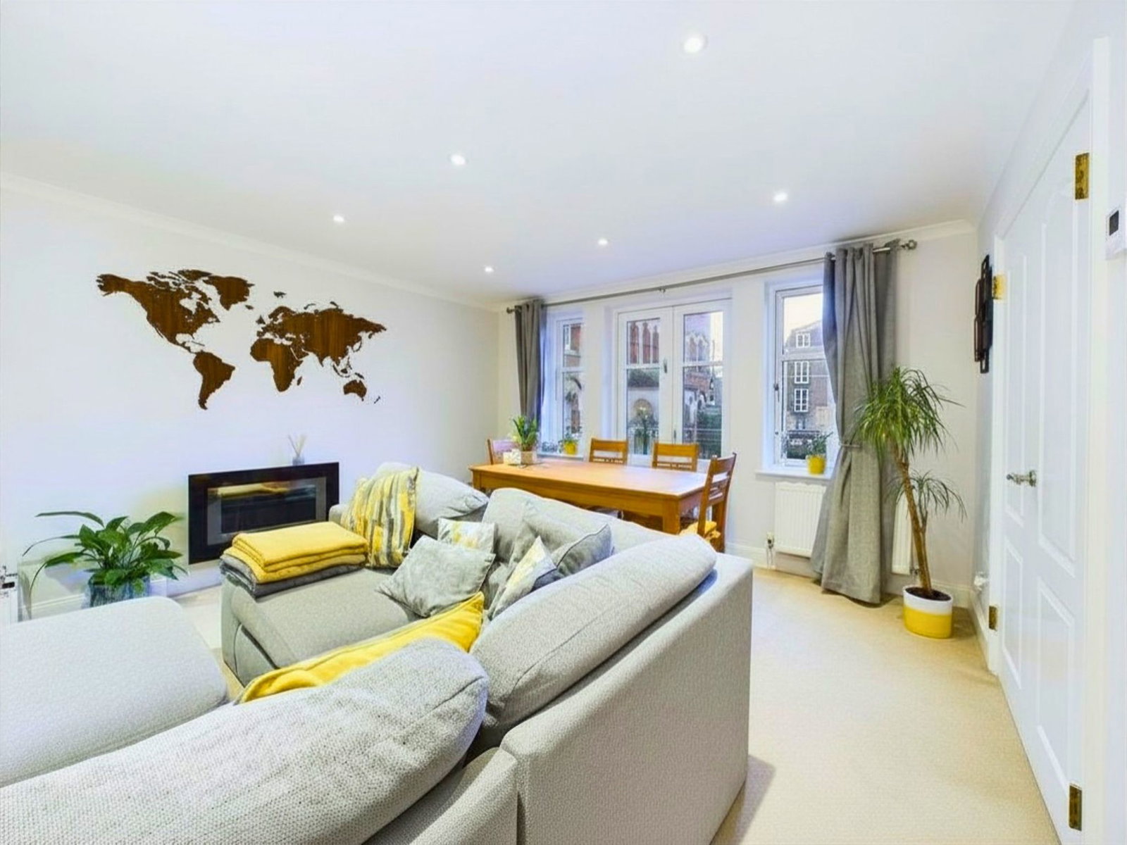 Apartment in Cheltenham