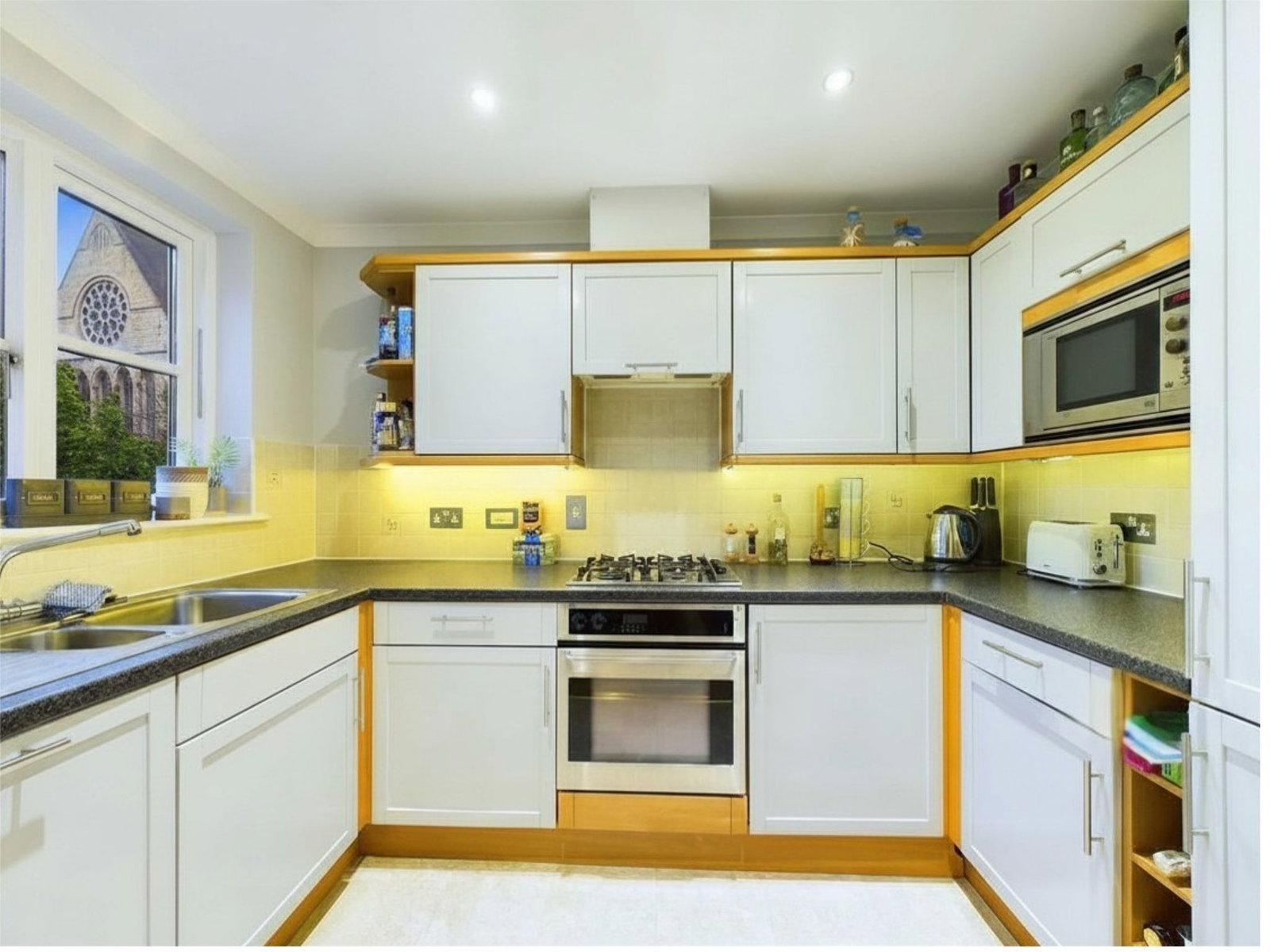 Apartment in Cheltenham