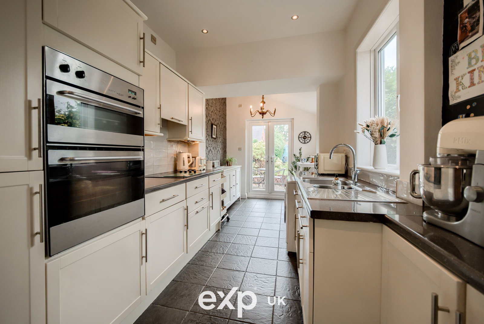 Terraced House for sale in Birmingham, Baldwins Lane, Hall Green, Birmingham, B28 0PY, 904 m²