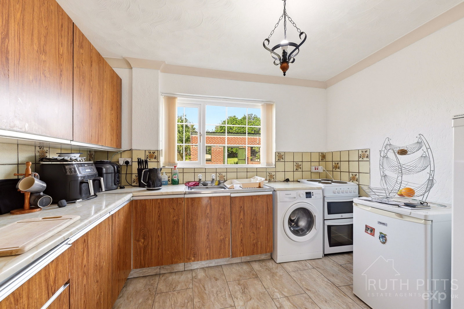 Semi Detached House in Pontefract 2