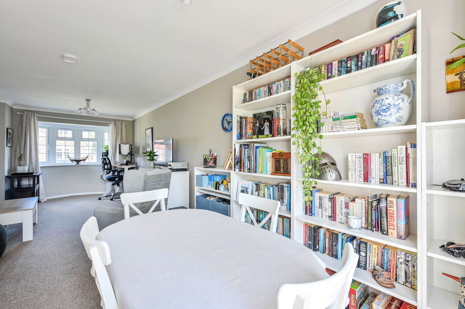 Terraced House in Guildford