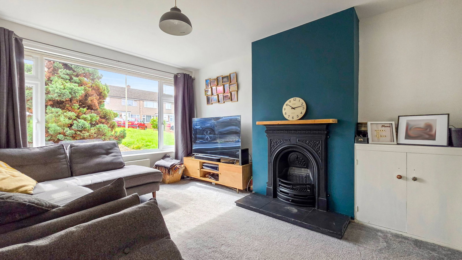 Semi Detached House in Gloucester