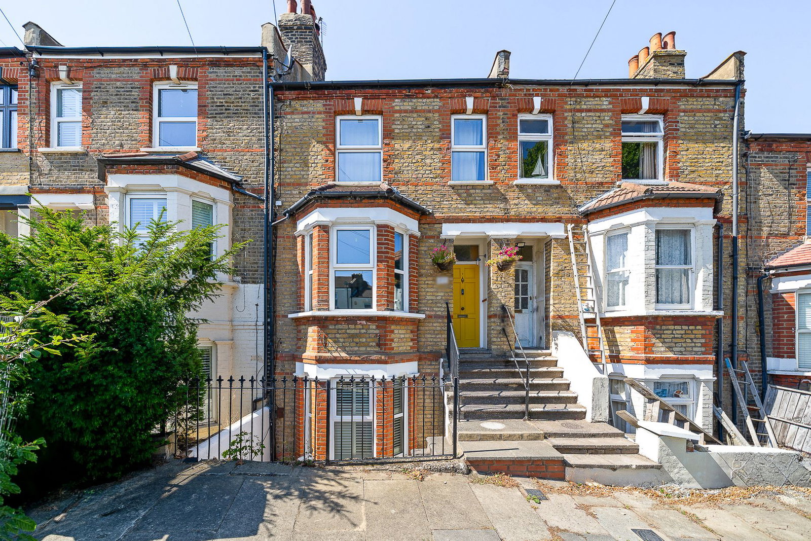 Terraced House for sale in London, Viewland Road, Plumstead, SE18 1PE, 1244 m²