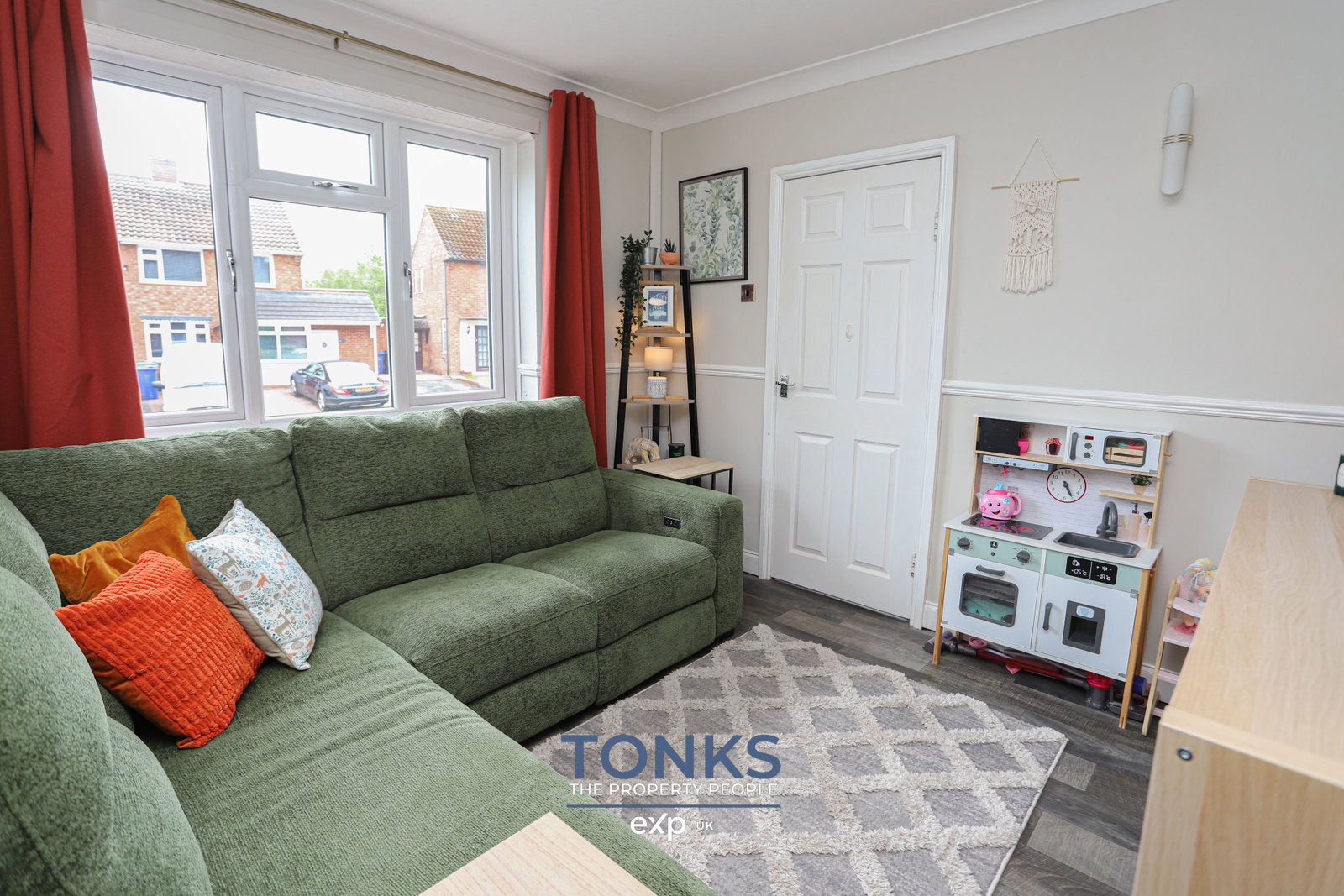 Semi Detached House in Brierley Hill