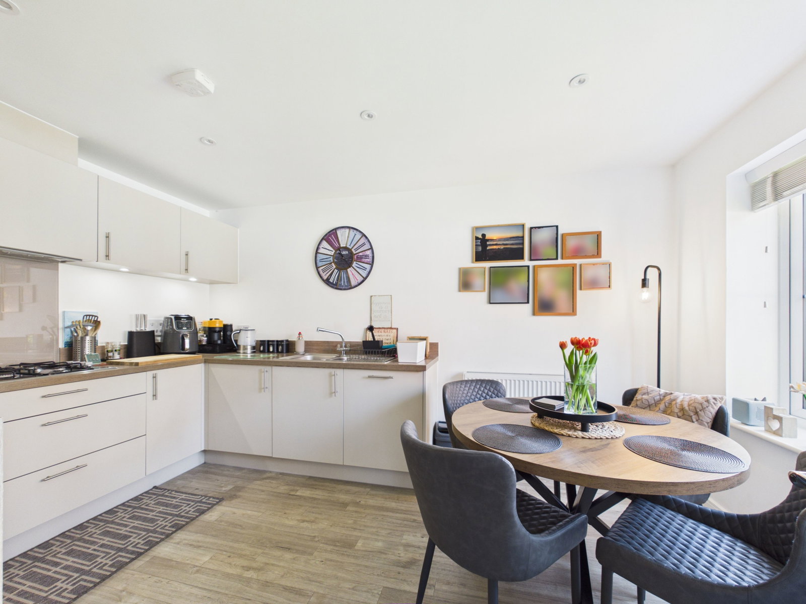 Semi Detached House in Rochester