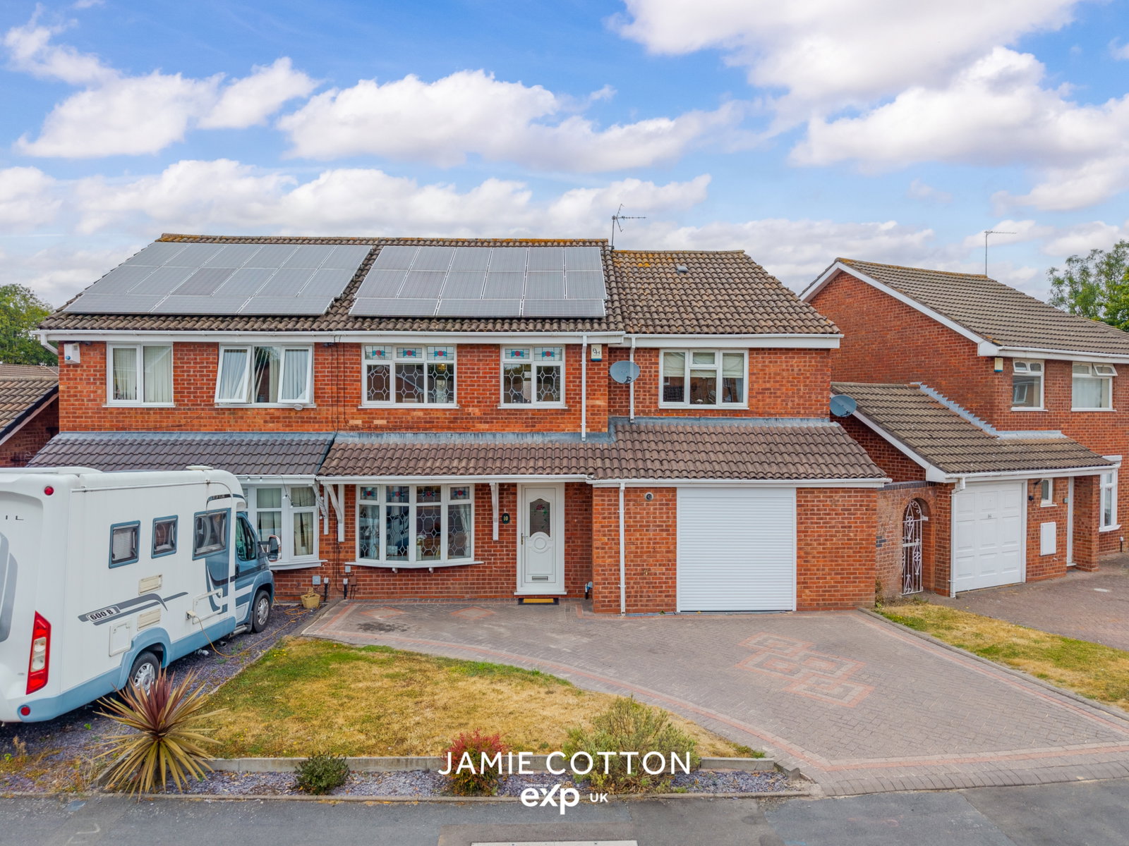Semi Detached House for sale in Tipton, Farmer Way, Tipton, DY4 0BE