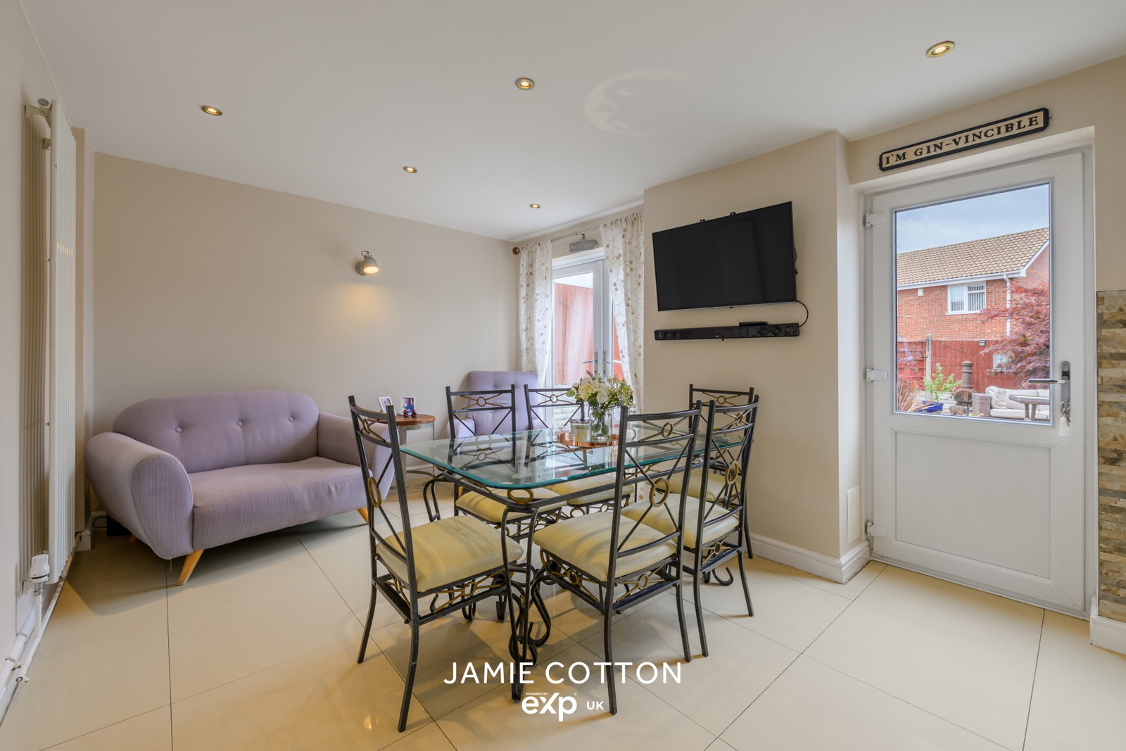 Semi Detached House in Tipton