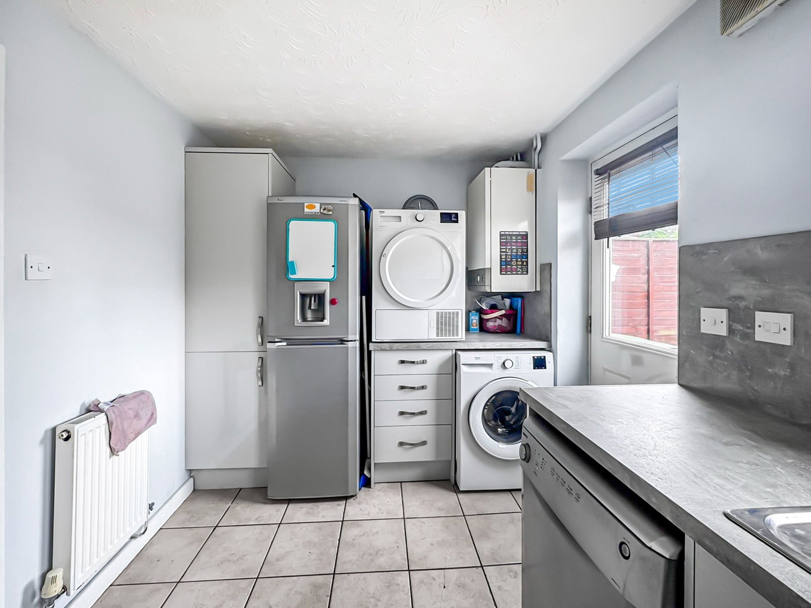 Semi Detached House in Gloucester