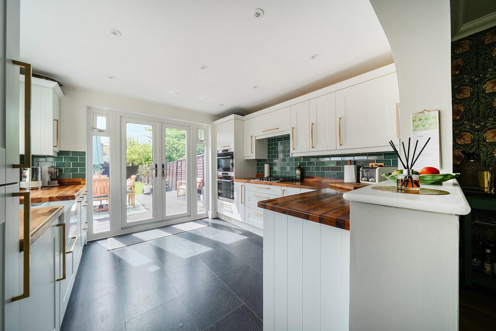 Semi Detached House in Welling