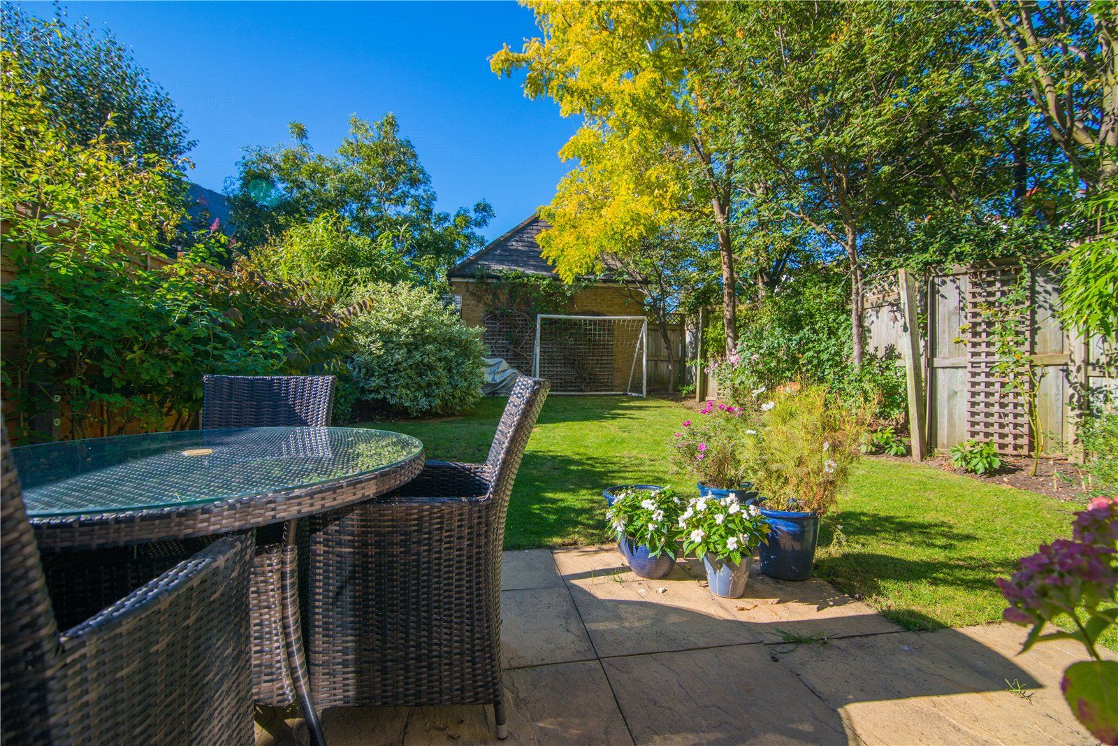 End Of Terrace House in Teddington