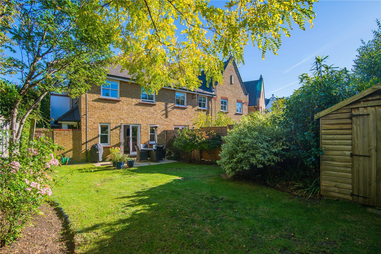 End Of Terrace House in Teddington